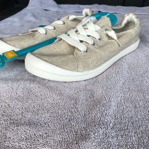 Women’s Mad Love Lennie lace up shoes